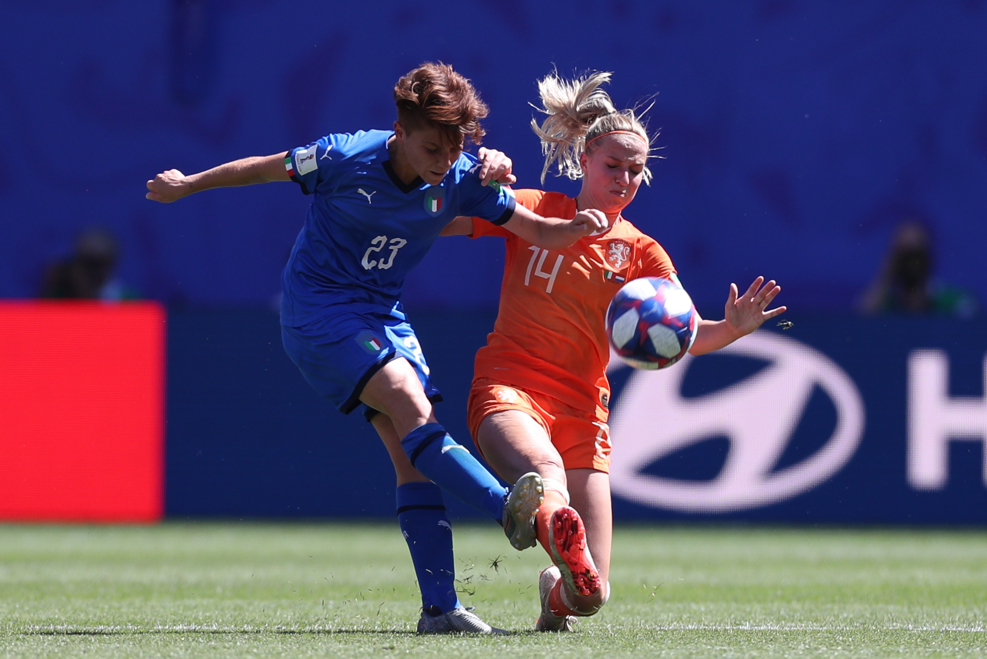 爱游戏体育链接-阿尔勒主场大胜，狂胜瓦朗谢纳-的简单介绍