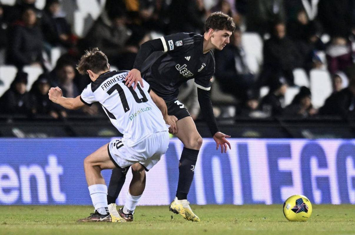 意大利队员在国际比赛中发挥出色(意大利队员在国际比赛中发挥出色作用) 意大利队员在国际比赛中发挥出色(意大利队员在国际比赛中发挥出色作用)