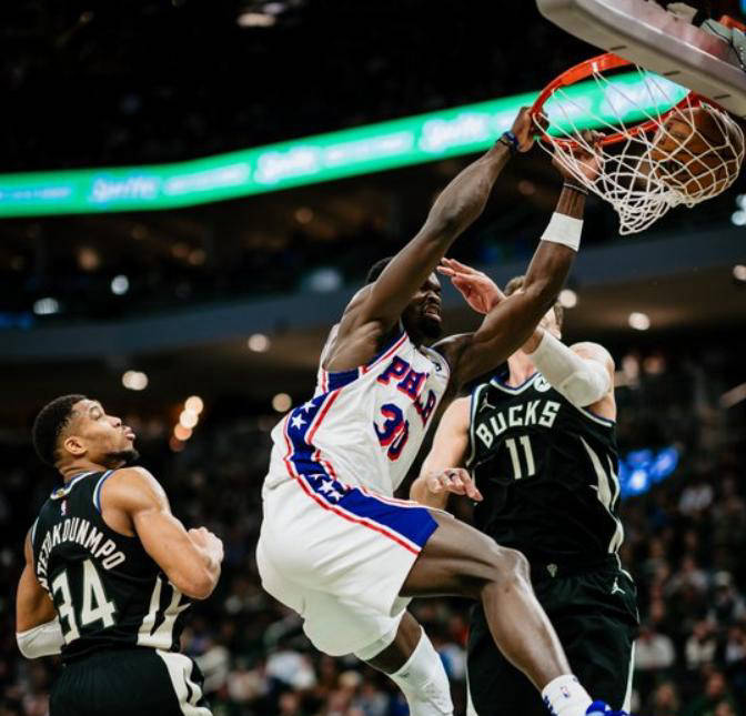 爱游戏官网-雄鹿明星遭伤病困扰，球队需寻找新战术(雄鹿明星遭伤病困扰,球队需寻找新战术吗)