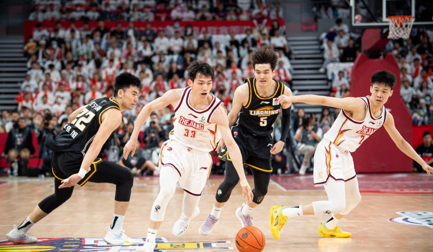 爱游戏登录入口-浙江队成为本场最大亮点，全国篮球锦标赛瞬间破防，高光操作的简单介绍