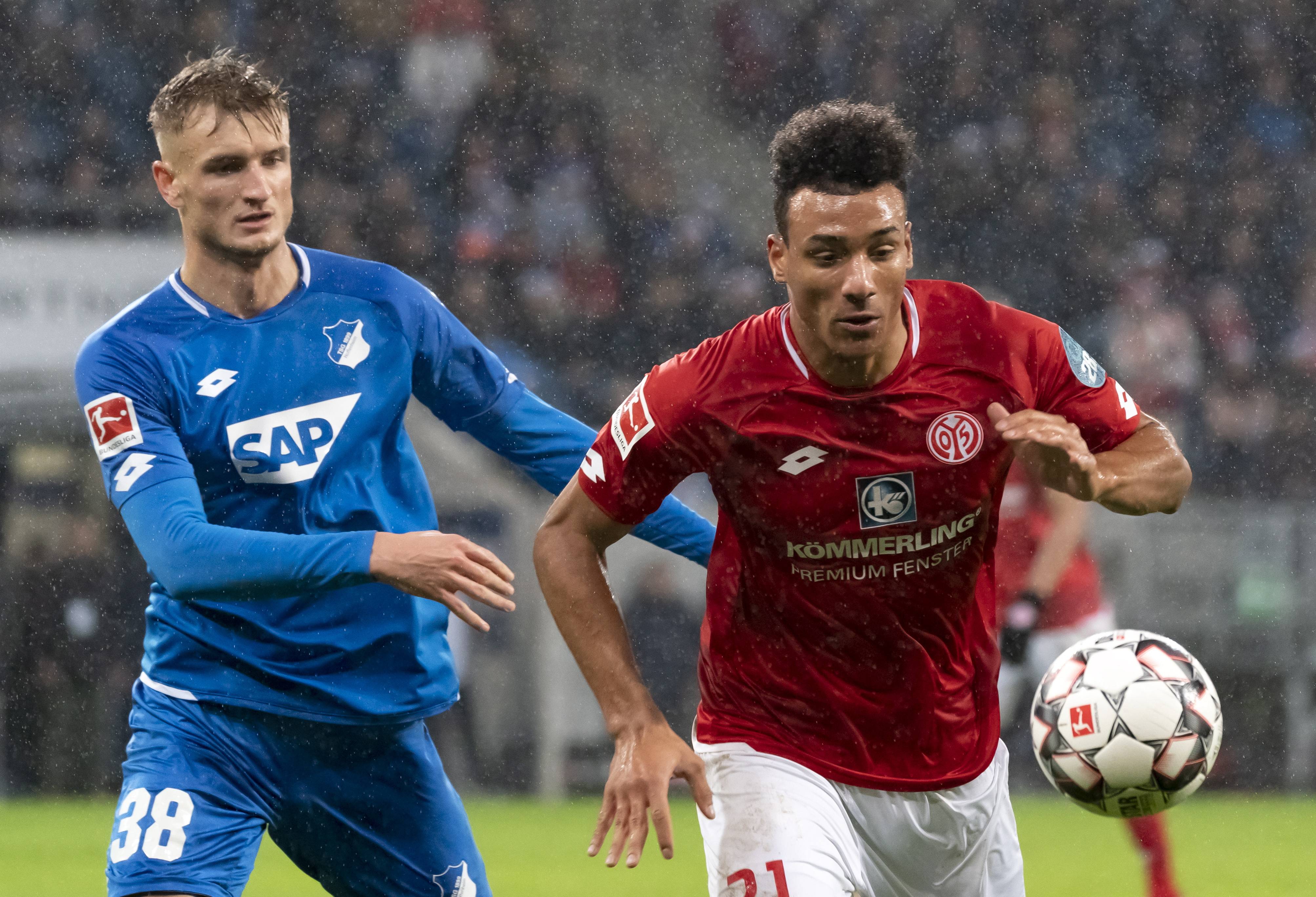 爱游戏体育平台-波鸿在主场击败主要竞争对手，提振信心