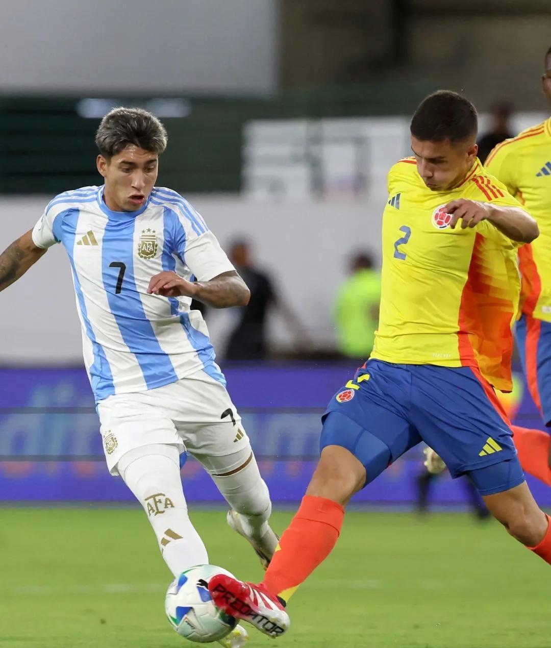 关于南美杯小组赛:巴西豪取三连胜的信息 关于南美杯小组赛:巴西豪取三连胜的信息