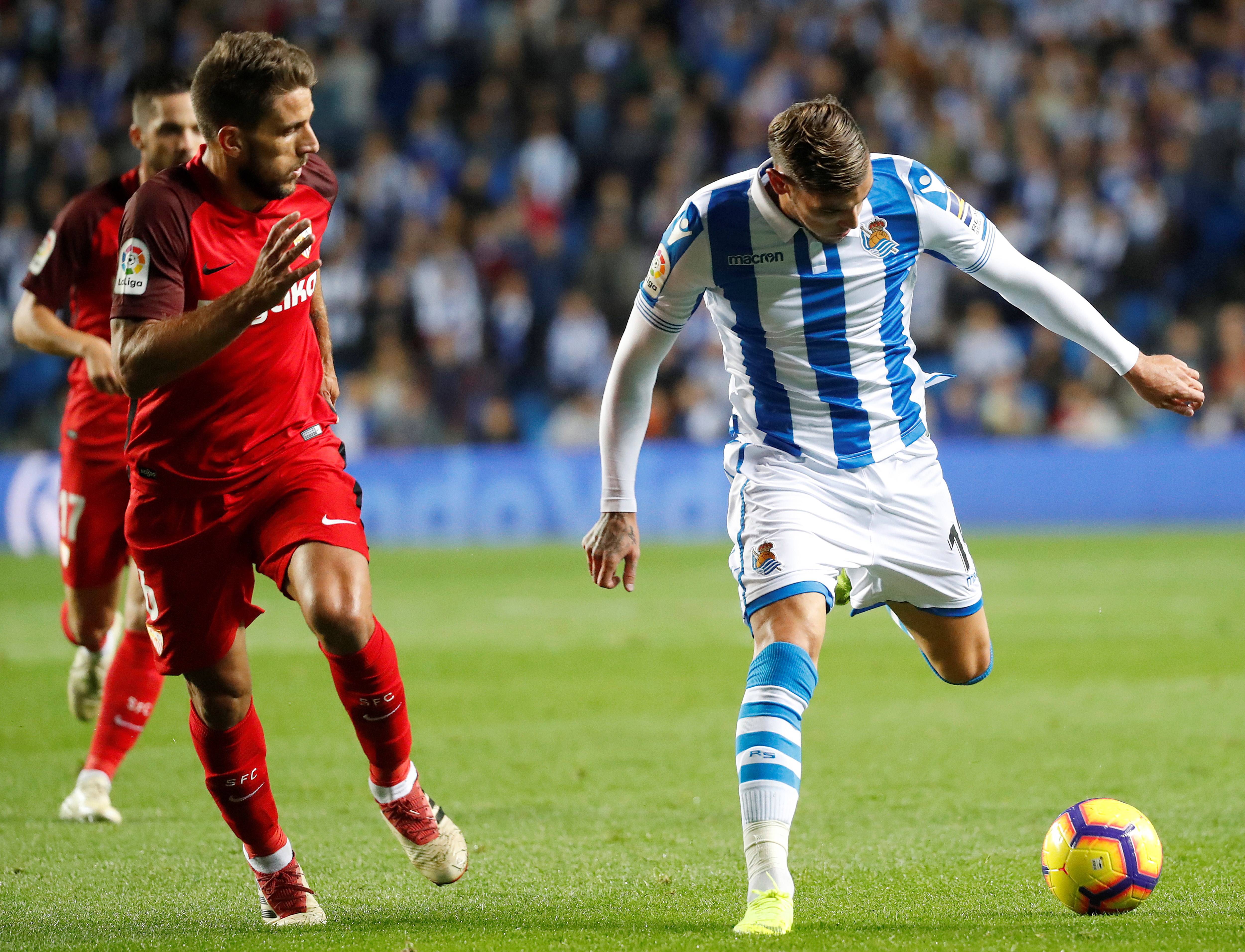 关于瓦伦西亚客场力克曼联,英超降级形势堪忧的信息 关于瓦伦西亚客场力克曼联,英超降级形势堪忧的信息