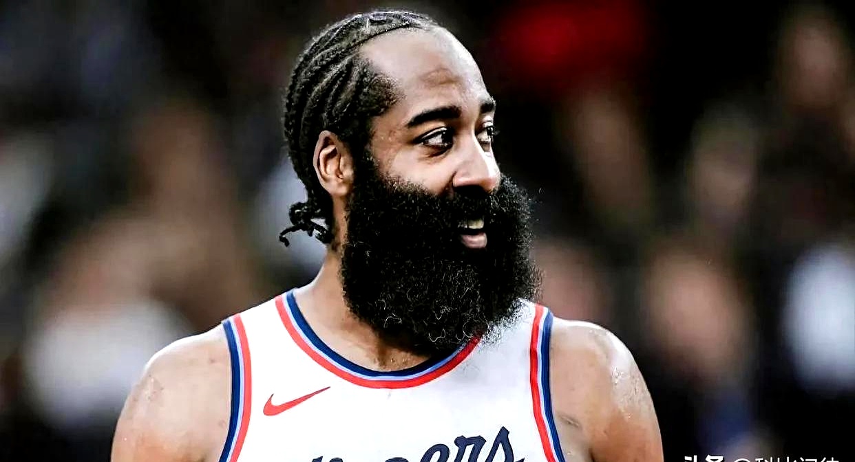 爱游戏体育地址-乌鲁木齐球员技惊四座，带领球队摘得胜利