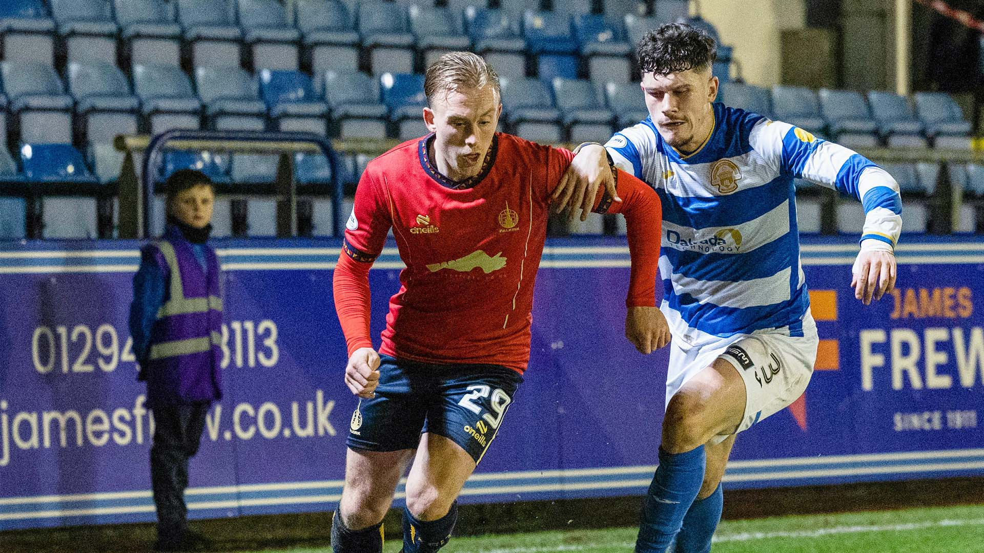 柏林赫塔队员膝伤告别本赛季，德甲升降级悬念仍存