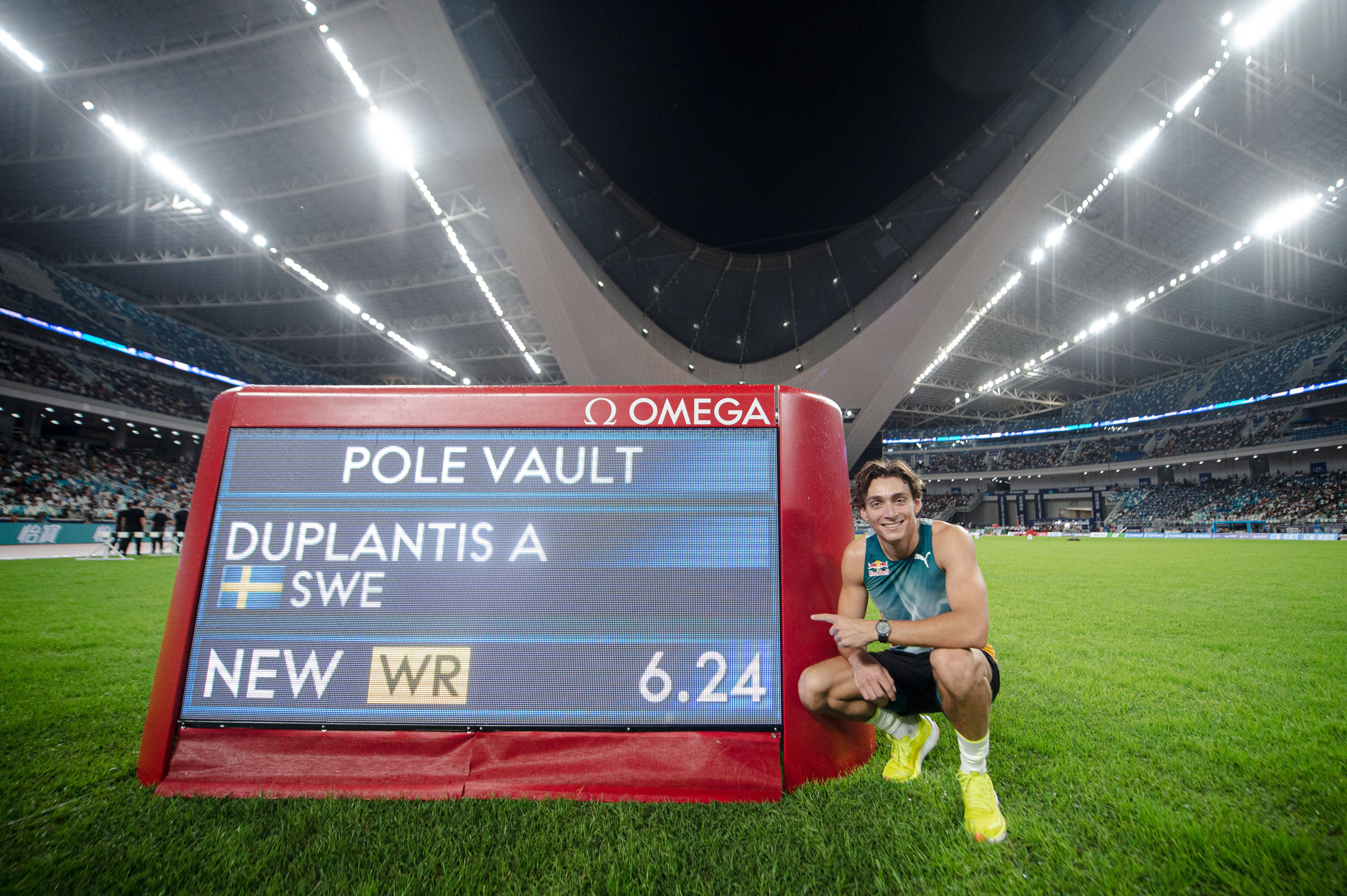 爱游戏官方入口-关于西班牙田径新秀刷新个人纪录夺冠的信息