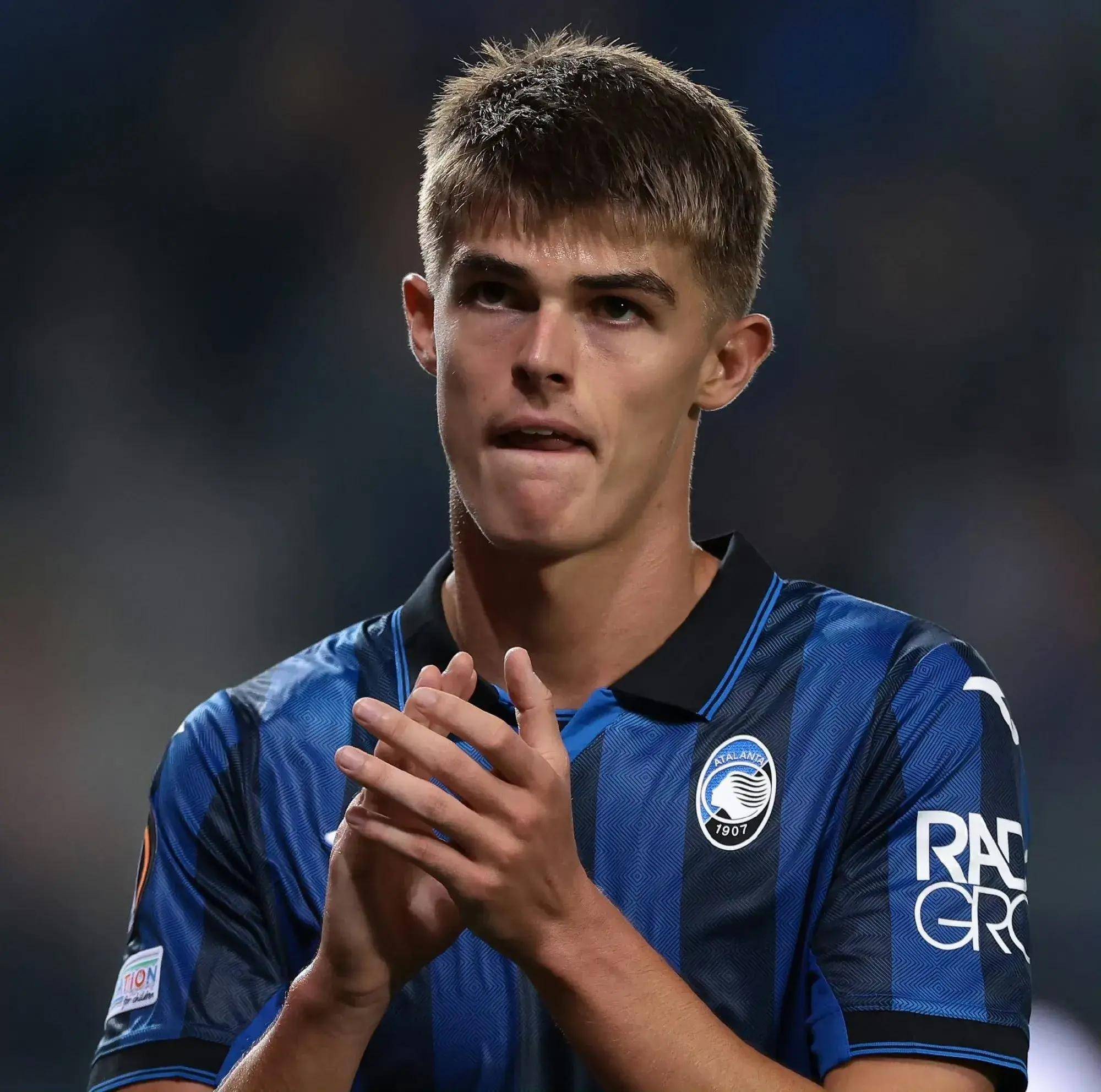 AC米兰新援完成首秀,表现令人期待 AC米兰新援完成首秀,表现令人期待