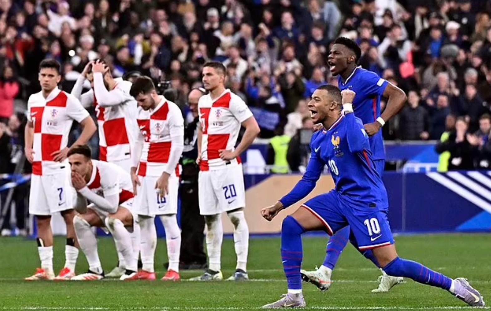 包含法国憾平克罗地亚,遭遇平局打击的词条 包含法国憾平克罗地亚,遭遇平局打击的词条