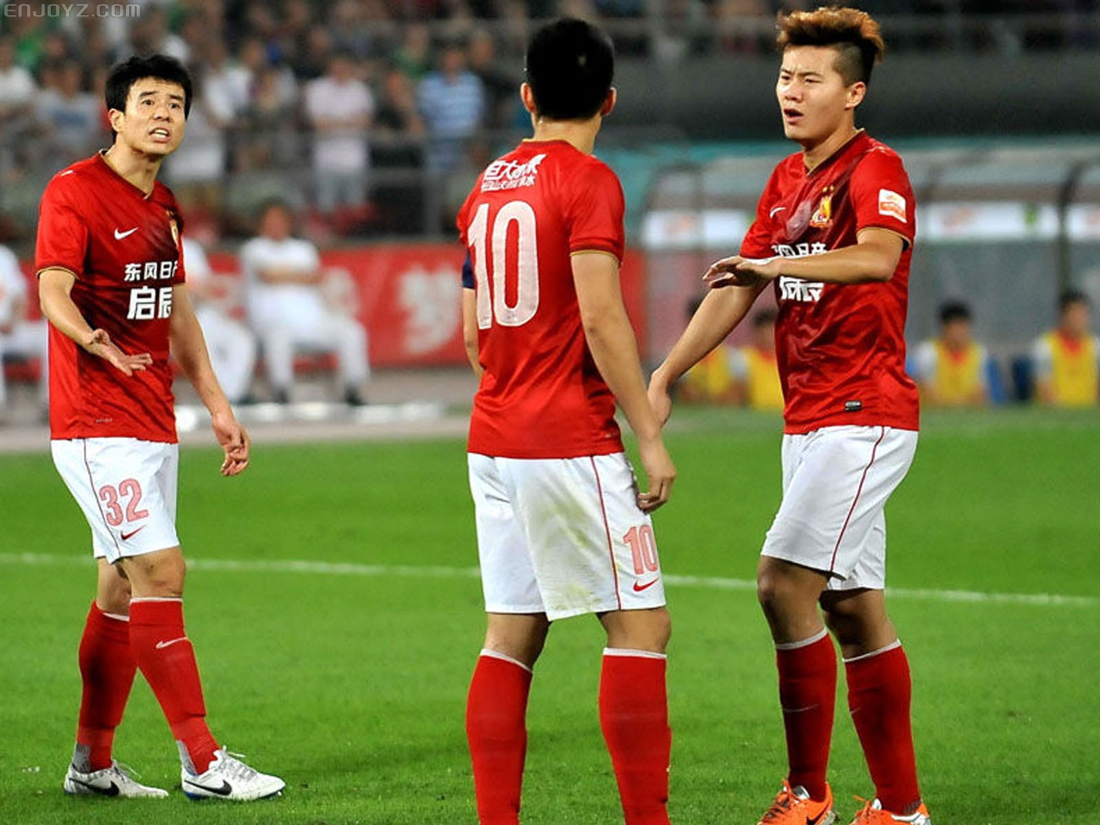 广州恒大客场战胜深圳佳兆业 广州恒大客场战胜深圳佳兆业