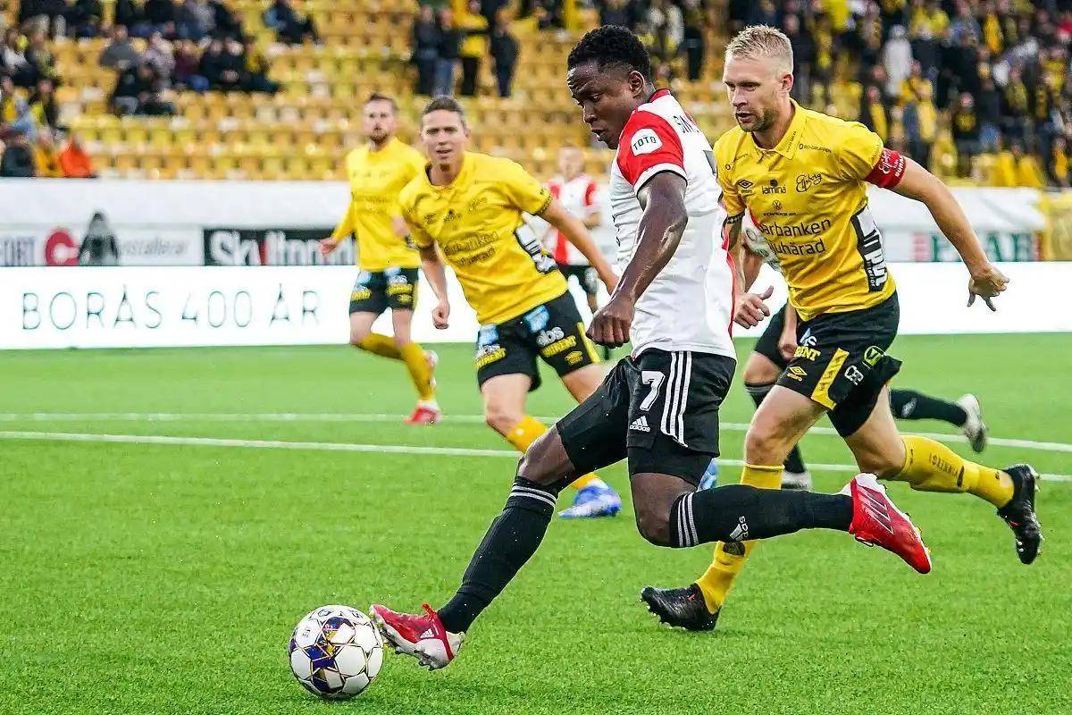 包含尤文图斯重回第二,拼搏争冠的词条 包含尤文图斯重回第二,拼搏争冠的词条