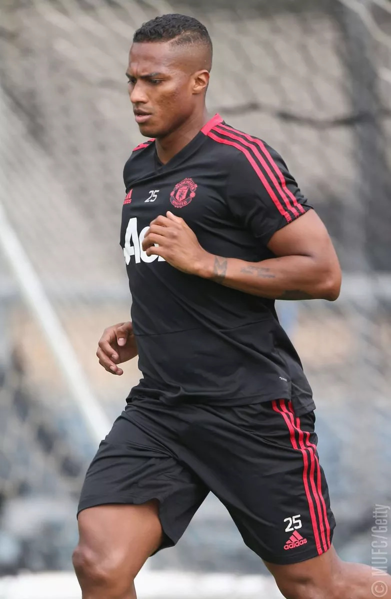 爱游戏体育地址-包含莱斯特城客场作战，面对挑战者伯恩利的词条