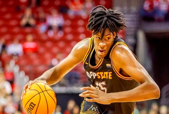 快船内线强势，阻止对手得分绝技的简单介绍